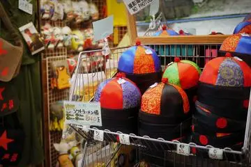 <p>More souvenirs to bring back from Chinatown.&nbsp;</p>