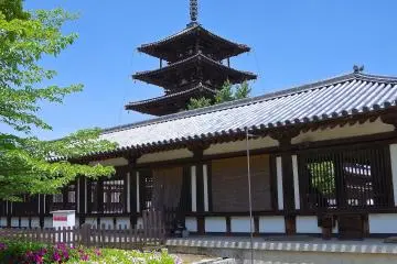 <p>View from the outside of Sai-in Complex</p>