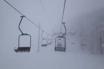 <p>Zao Onsen - Des remont&eacute;es m&eacute;caniques d'un autre &acirc;ge dans les petites stations.&nbsp;</p>