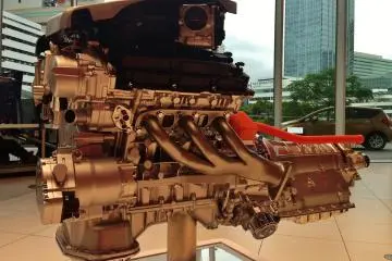 <p>I majored in Mechanical Engineering in college and the cut section of the engine on display was an obvious target that I got attracted to. The "Intelligent Dual Clutch Control System" is an optimized engine offering&nbsp;fuel consumption of a compact car with good acceleration.</p>