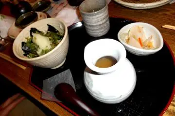 <p>Rice with Heshiko (mackerel pickled in rice-bran paste) and hot soup, which is called, 'Heshiko Chazuke'. A&nbsp;Fukui specialty!</p>