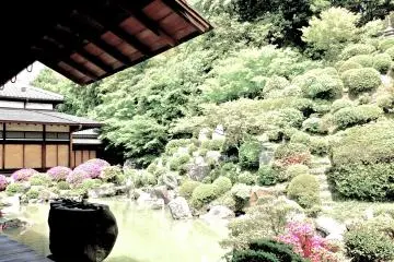 <p>Quiet and peaceful - a perfect place to refresh your spirits</p>