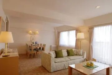 Bright and spacious!