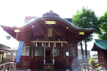 <p>Shirahige Shrine under the sun</p>