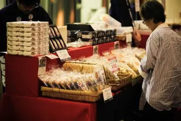 <p>Kodo&nbsp;stalls have merchandise (CDs,DVDs) and other related products for sale in the hall lobby.</p>