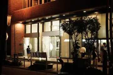 <p>Asakusa public hall is located a 5-minute walk away from Asakusa station.</p>