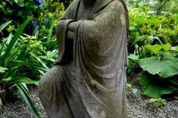 <p>Hooray for soccer monk!</p>