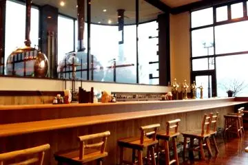 <p>Iris, a Korean television drama, has a scene set here. Lee Byung Hun and Kim Tae Hae makes most of the scenic view by the window with some local craft beer.</p>