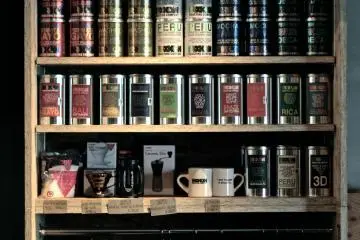 <p>ชั้นวางเมล็ดกาแฟเรียบง่ายแต่หรูหรา</p>