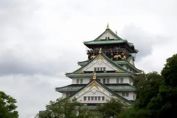 <p>The main tower of Osaka Castle from a different angle</p>