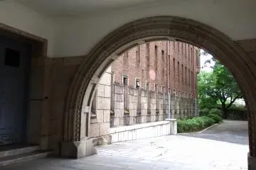 여기 있으면 시간을 되돌릴 수 있다