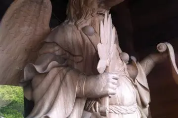 Tengu guardian