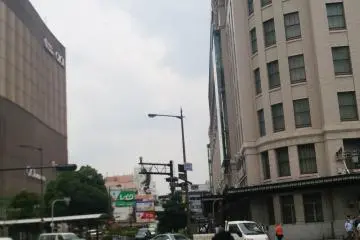 <p>You will see this view. Continue to walk toward the right just a little</p>