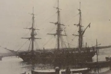 Hegt became a captain and owned his own sailing ship, the Stad Enschede