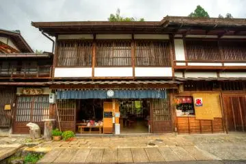 <p>Un petit magasin de souvenirs</p>

