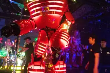 Moving robot