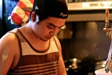 <p>"ไอ เตชะณรงค์" เจ้าของนามสกุลระดับเซเลบริตี้เมืองไทย เจ้าของร้าน Mickey's Club</p>
