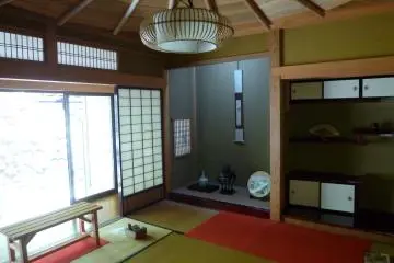 <p>Guests are welcome to sit, relax, and take in their surroundings.</p>