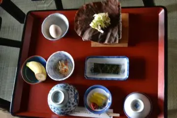 <p>Sarapan!</p>