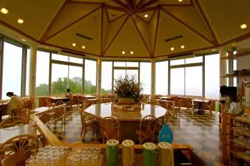 <p>"Mint Cafe"</p>