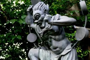 <p>The second gate guardian looked just as fierce as the first</p>