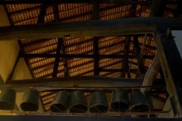 <p>Looking up into the rafters</p>