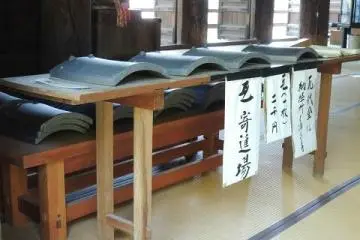 <p>these are the sample of the roof that was used for the buildings.</p>