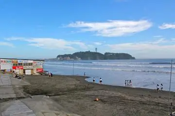 Shonankaigan &amp; Kugenemakaigan&nbsp;beaches offer wonderful views of the popular tourist attraction, Enoshima Island