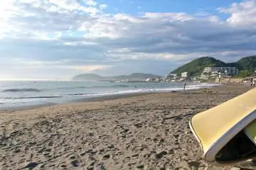 Morito Beach in Hayama&nbsp;is an intimate, pet-friendly beach with silky soft sands. Great for surfers and swimmers alike.