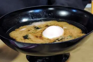 <p>Miso soup with egg.</p>
