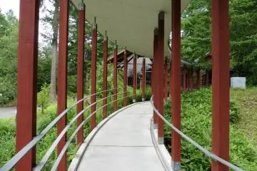 <p>This bridge links Cafe R&uuml;he and the Erz Toy Museum</p>