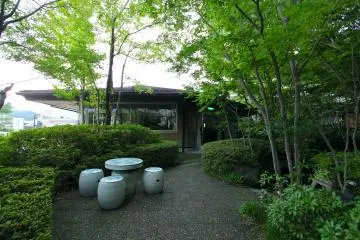 Gallery image