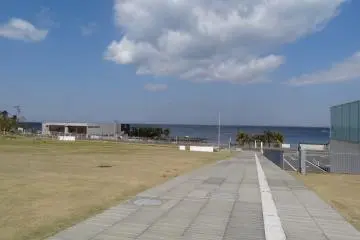 On the way to the museum. (Photo: Tomoko Kamishima)