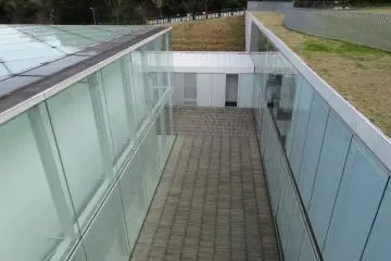 Its neo-futuristic architecture is splendid.
