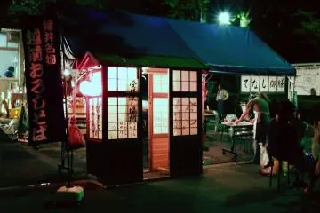 <p>Traditional-looking Yatai (food stand) adds taste to the early-summer festival</p>