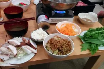 <p>My second round after visiting the buffet table yielded a stock of veggies, miso soup, and yaki soba</p>