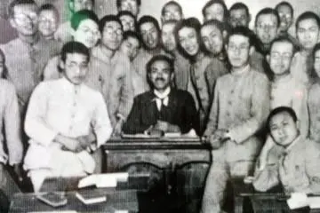Foto Doi Bansui bersama beberapa muridnya