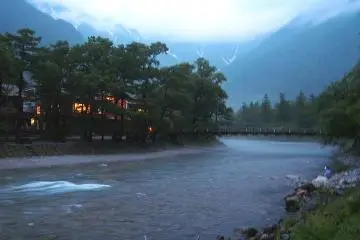 Nobody was on the Kappa Bridge, the major and busy spot in Kamikochi.