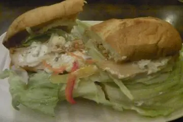 <p>A delicious sandwich</p>