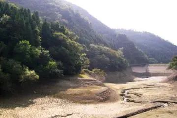 <p>Sungai yang kering dan pikiran yang tenang untuk Kendo</p>