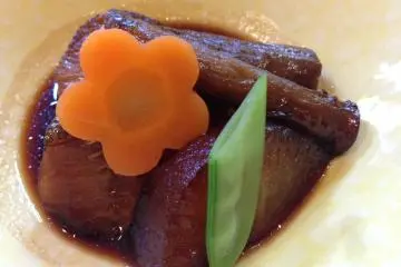 <p>This Kyushu casserole is characterised by its sweeter soy sauce taste.</p>