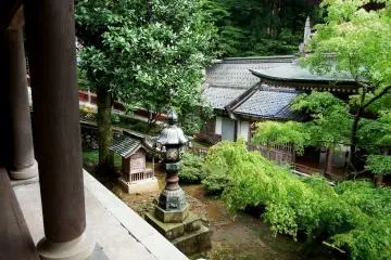 Looking down from 'Chujakumon Gate' at a garden in front of the Main Gate