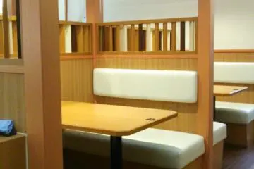 <p>The restaurant has quite a natural feel &nbsp;</p>