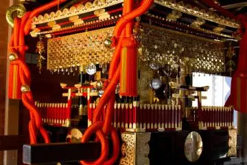 <p>Mikoshi (portable shrine)</p>