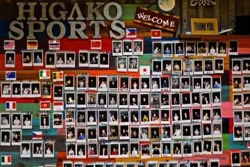 <p>Oak House Higako Sports</p>