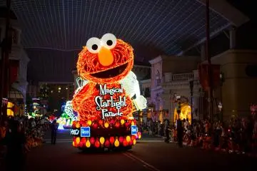 <p>The start of the Magical Starlight Parade.&nbsp;</p>