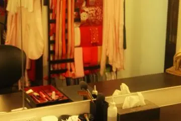 Dressing table
