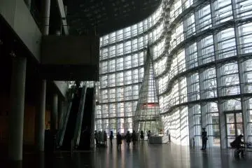 <p>The spacious atrium</p>