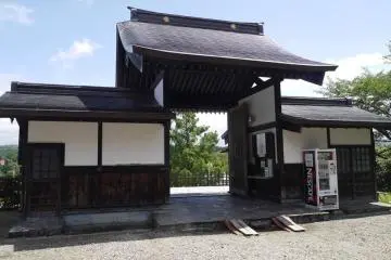 Gallery image