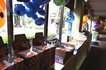 <p>Various toys for sale</p>